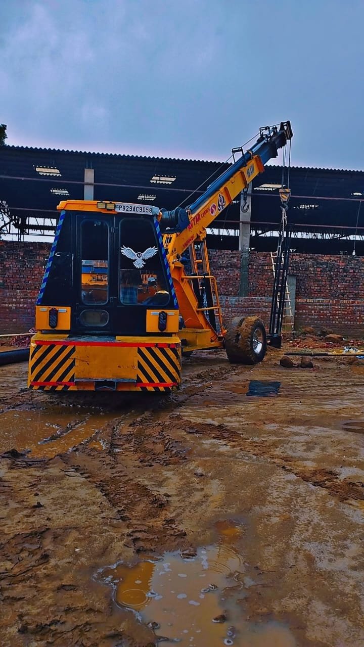 Avtar Crane Service Gallery